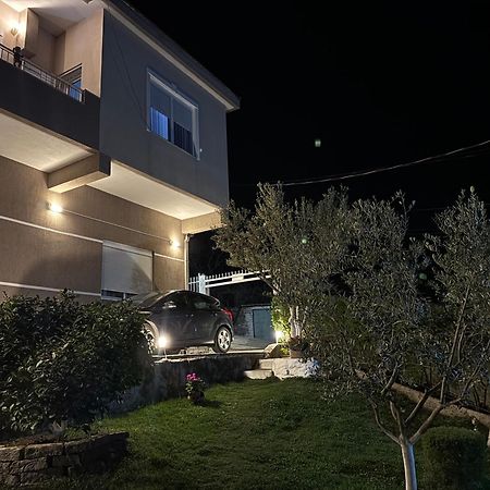 Ilvi Guesthouse Gjirokastra Kültér fotó