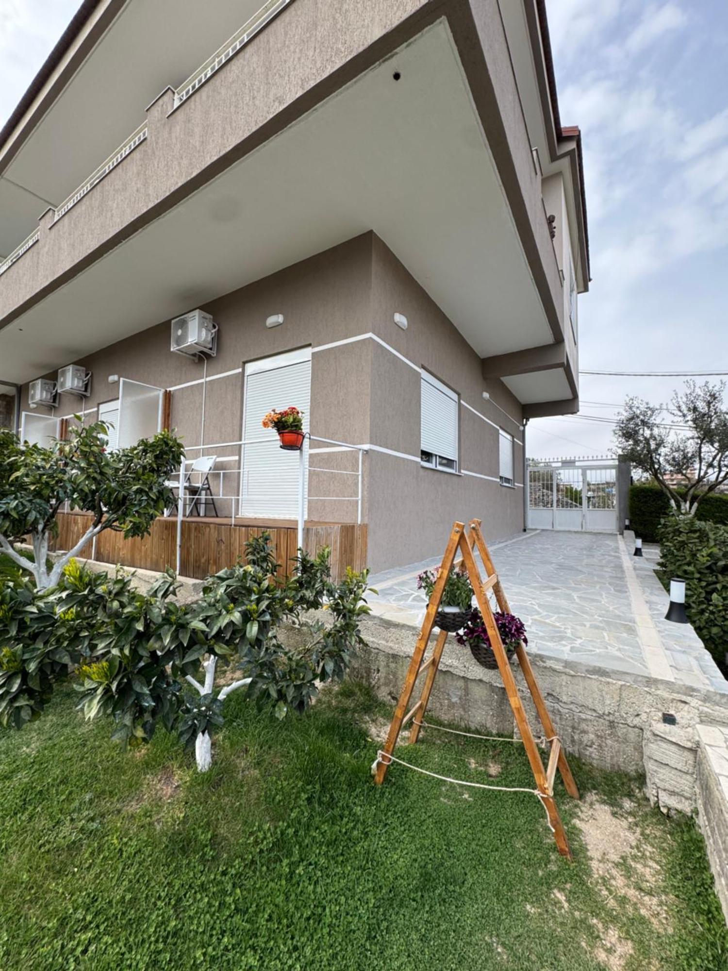Ilvi Guesthouse Gjirokastra Kültér fotó